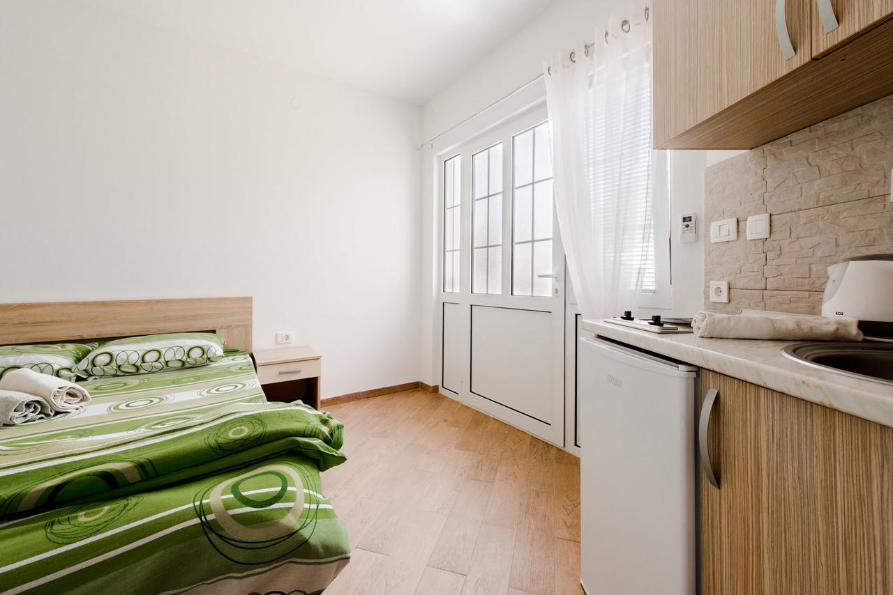 Apartments Vukmarkovic ストモレ エクステリア 写真